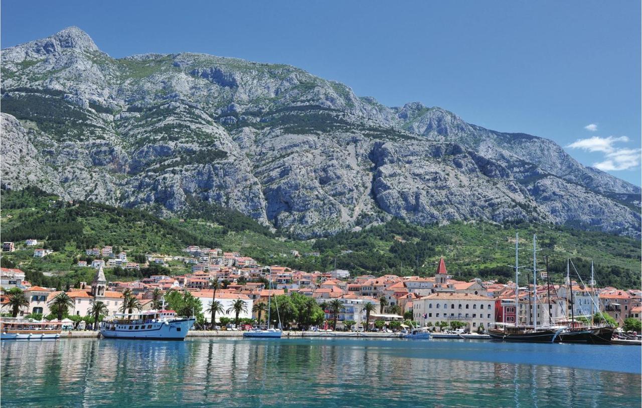 Cozy Apartment In Makarska With Kitchen Dış mekan fotoğraf